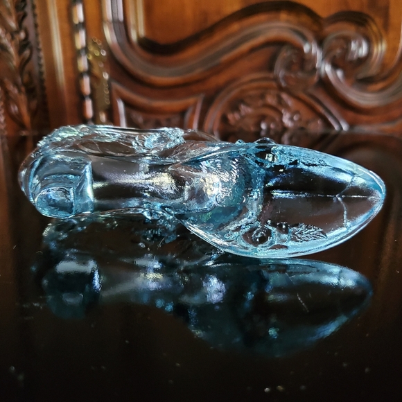 Light Blue Fenton 💙 Cabbage Rose🌹Art Glass Slipper - Picture 8 of 16